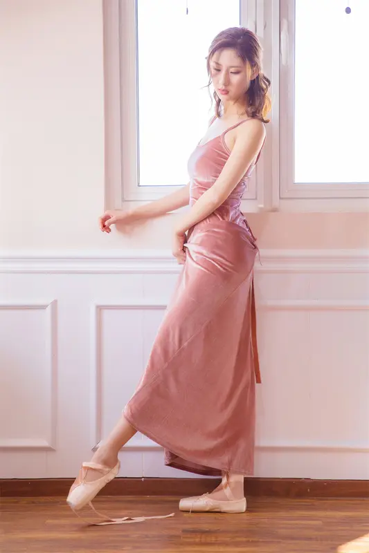 2022.11.01 NO.1020 婀娜的舞者 - 雅拉伊